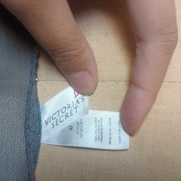 Vintage Victoria's Secret Maxi Slip Lingerie - Picture 7 of 7